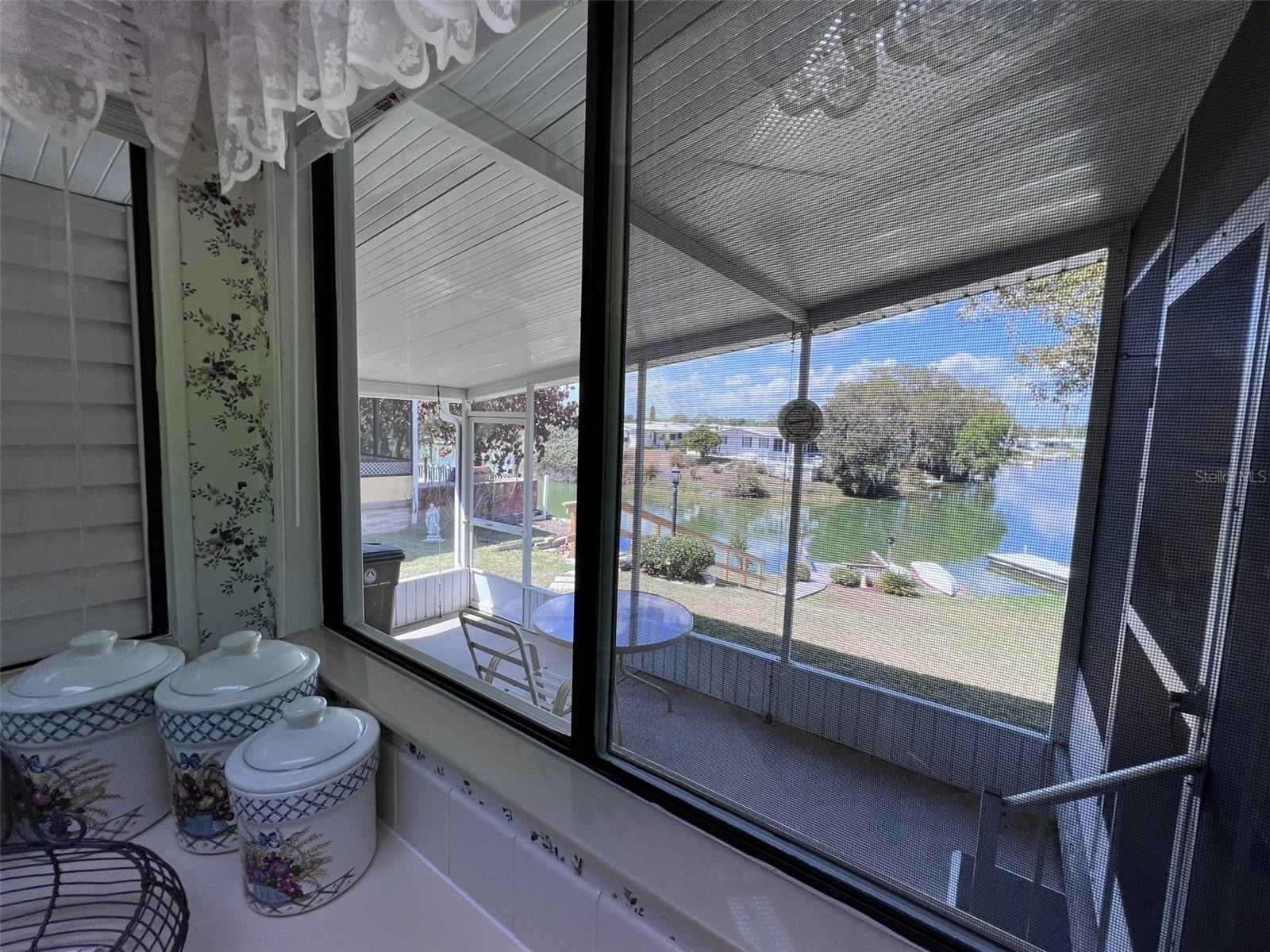 FLORAL LAKES - Residential