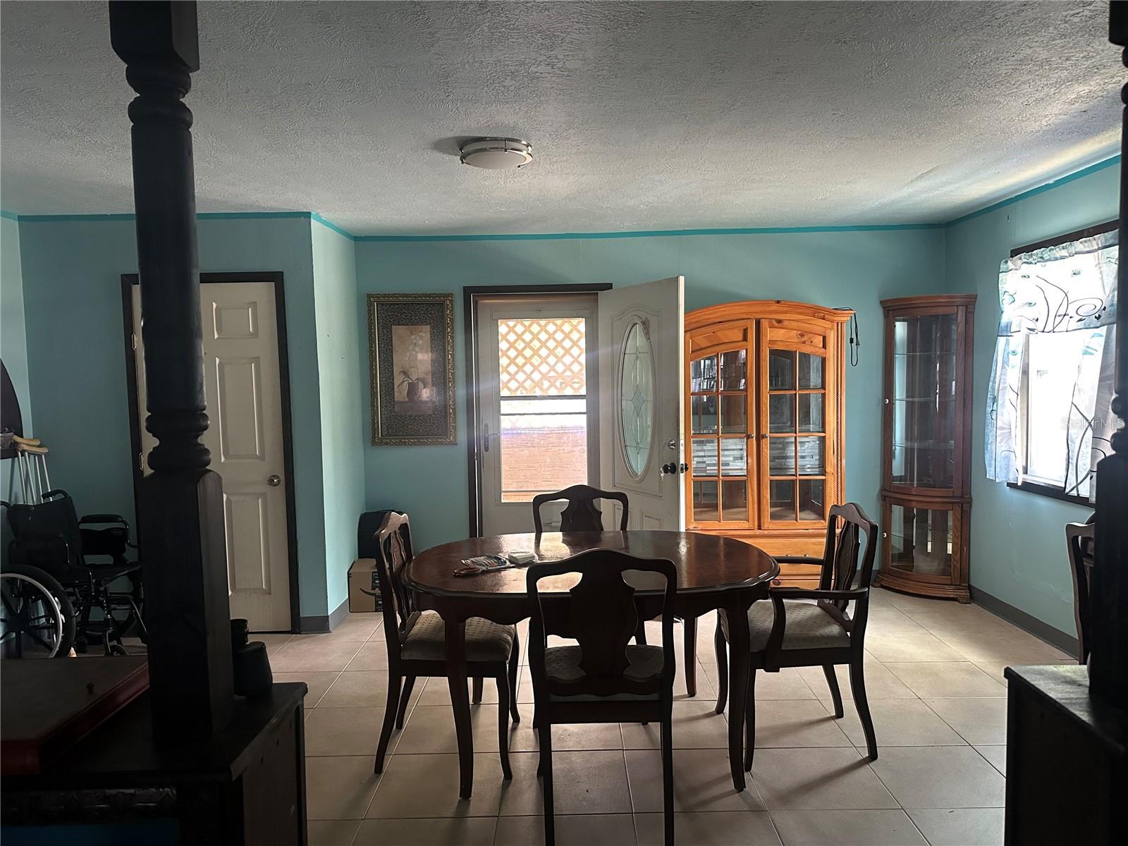 HOLIDAY ACRES - Residential