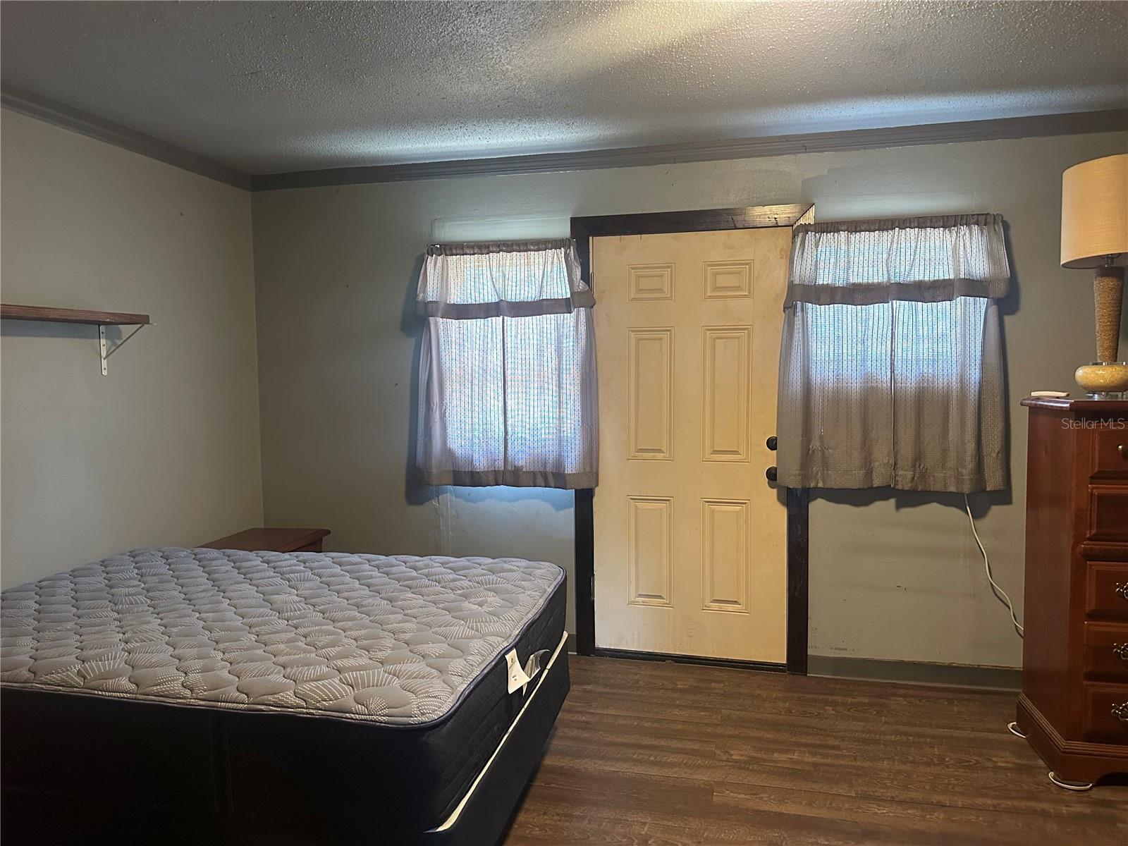 HOLIDAY ACRES - Residential