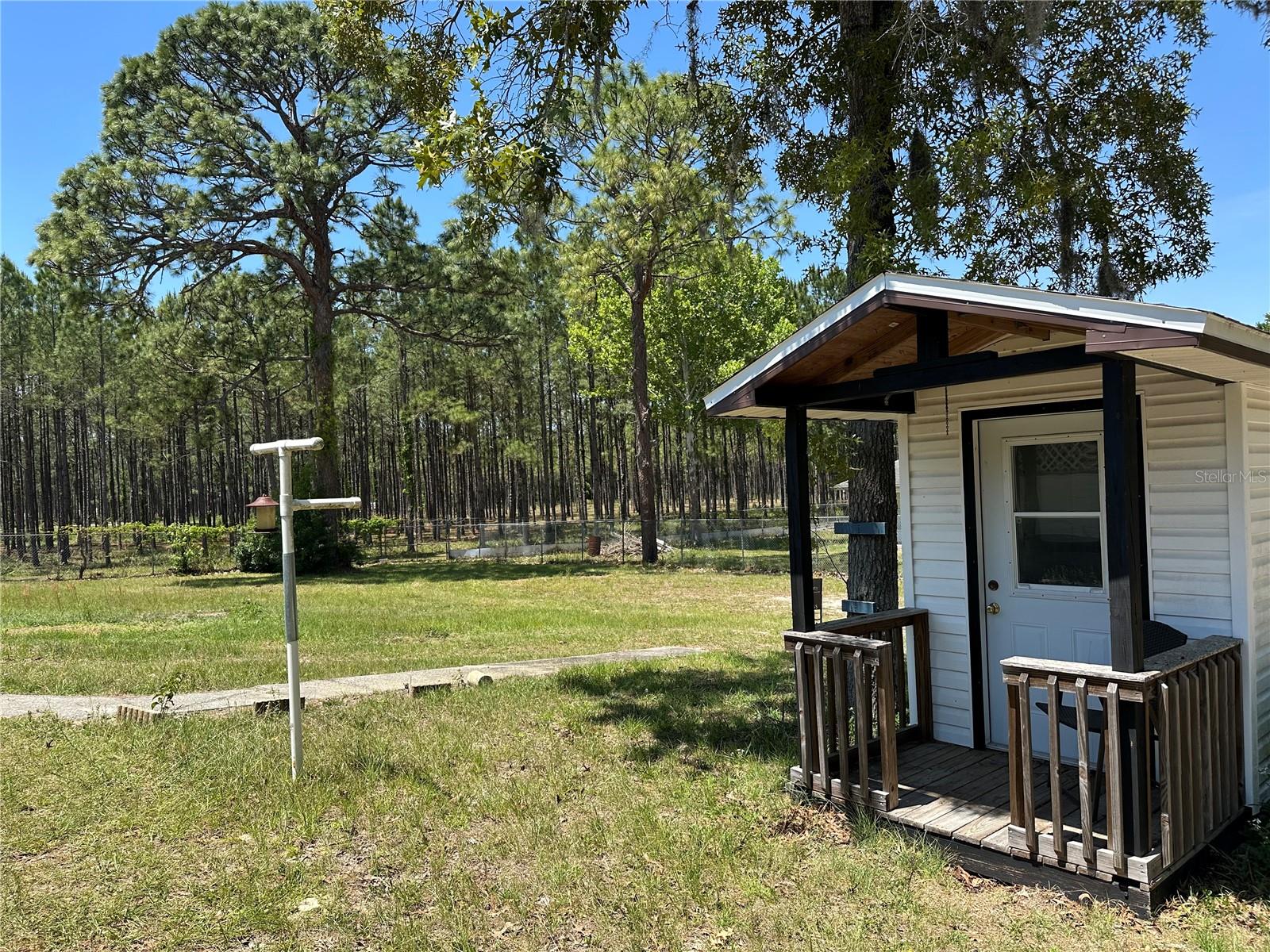 HOLIDAY ACRES - Residential