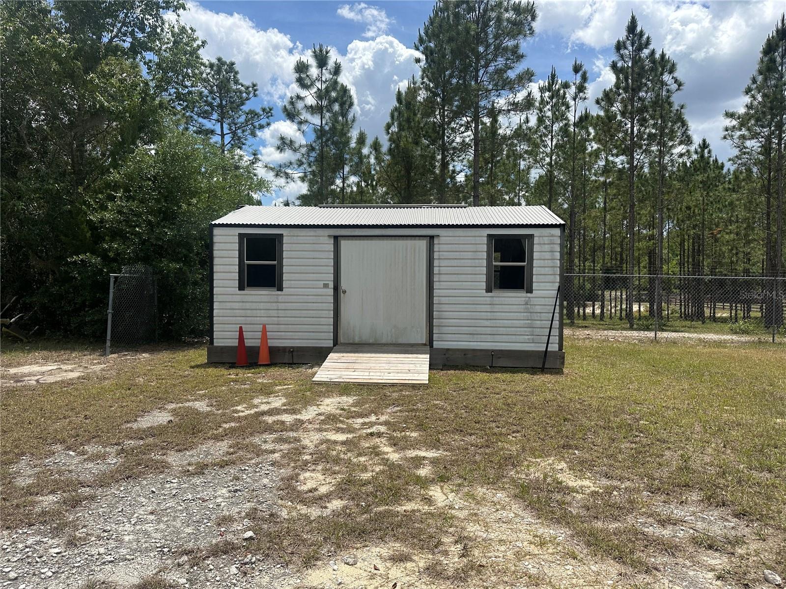 HOLIDAY ACRES - Residential