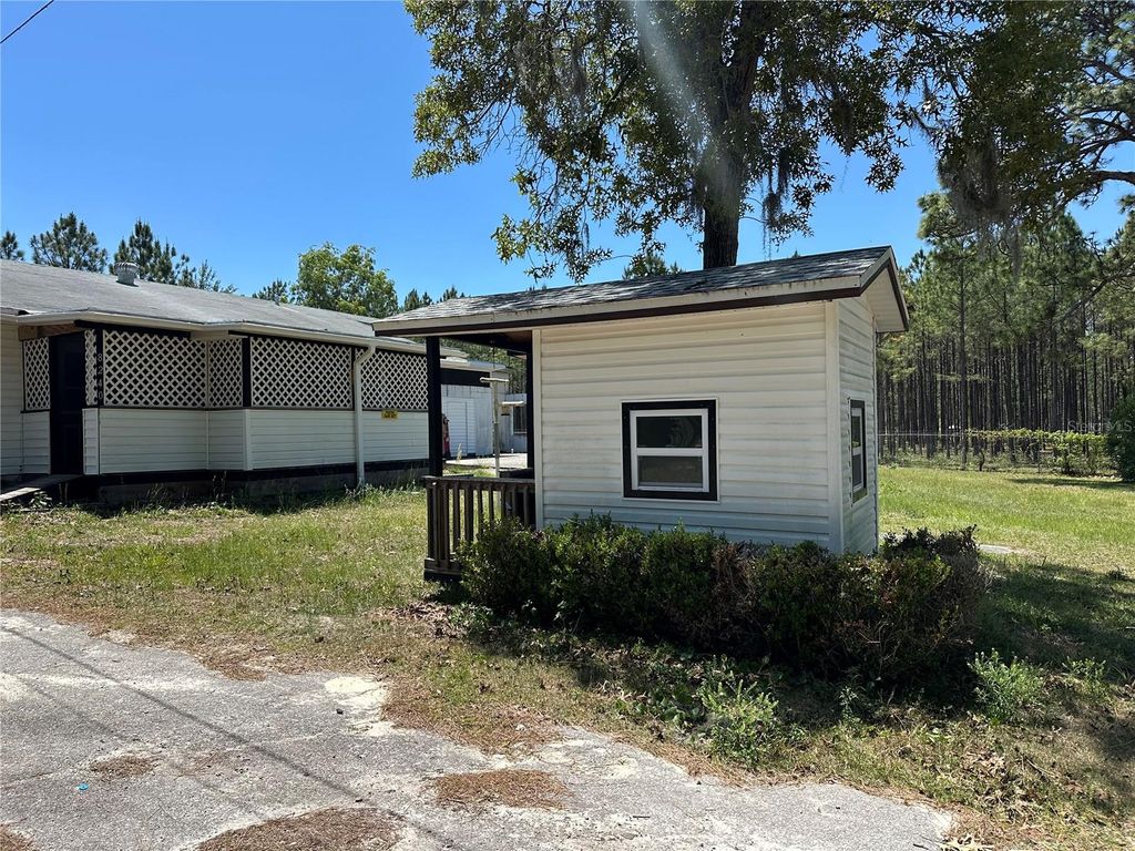 Photo of 8240 W Edgehill Court, Crystal River, FL 34429 (MLS # TB8499666)