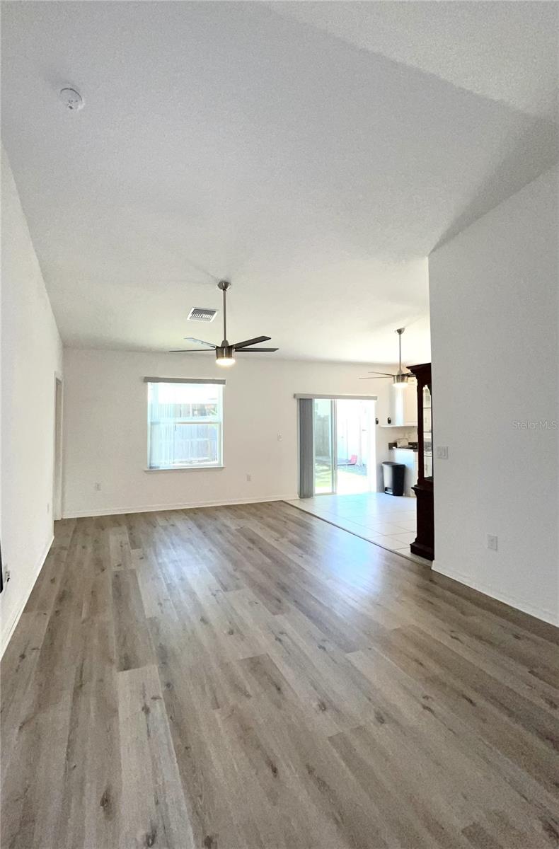 WEEKI WACHEE WOODLANDS - Residential