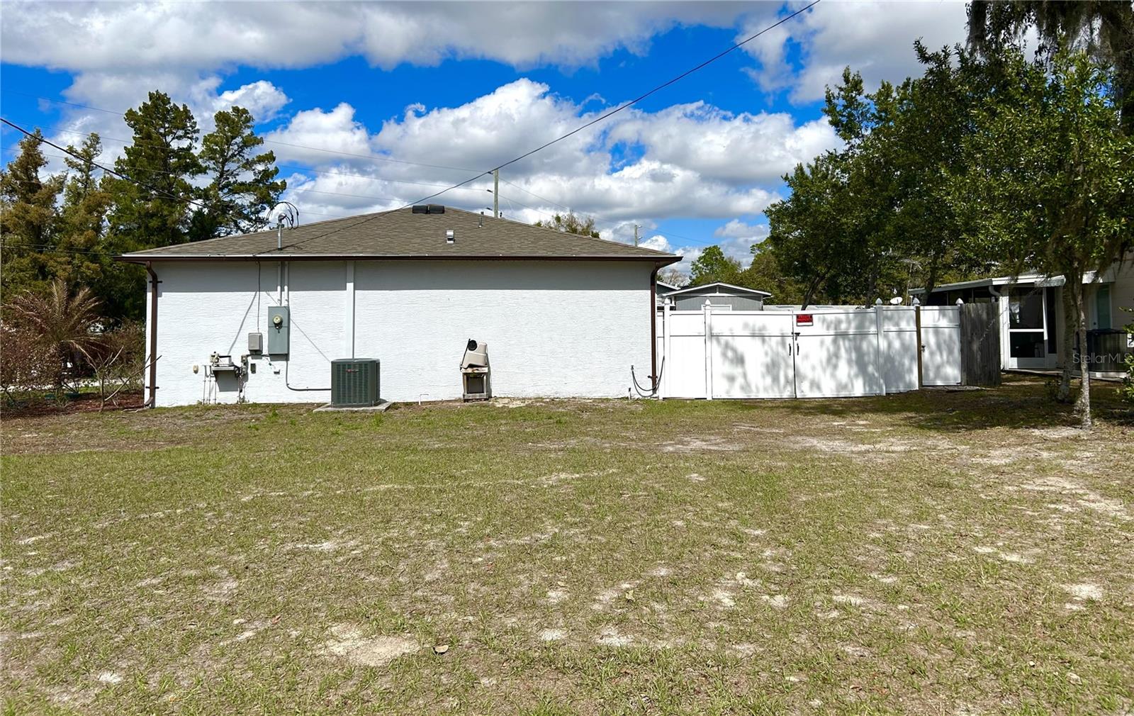 WEEKI WACHEE WOODLANDS - Residential