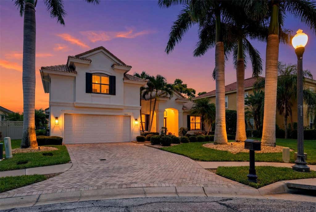 Photo of 2691 Lakebreeze Lane S, Clearwater, FL 33759 (MLS # TB8517407)