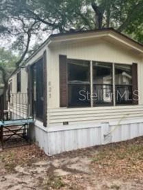 A home in APOPKA