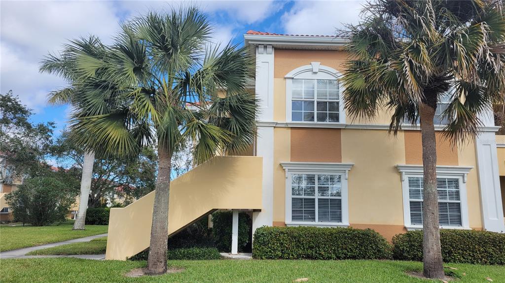 Seasonal/short term rental This two bedroom and two bathroom condo is in a gated community close to downtown Sarasota, shopping, dining and just a short drive over the bridge to the beach. This development features a resort style pool, clubhouse with full kitchen, lounge area with big screen TV, library, fitness center, tennis court, volleyball, putting green and picnic area. The unit itself is on the ground floor and has a view of a pond with fountain. The unit has an open floor plan flooded with natural light since it is a corner unit. This unit has just had a major face lift with coastal theme. Newer paint thru-out and carpeting, new lighting, plumbing fixtures, window treatments, all new furniture and bedding, all linens and kitchen items. The kitchen has solid wood cabinetry and a wine frig. This unit now available for short term or seasonal rental. No pets per the association. One car carport included. December-April $3500. All other months $2200. Now available January 1, 2025. This community is governed by a homeowners association. Approval may include an application, background screening, fees, and an approval process. Contact the agent for details. Call today before this one slips away!