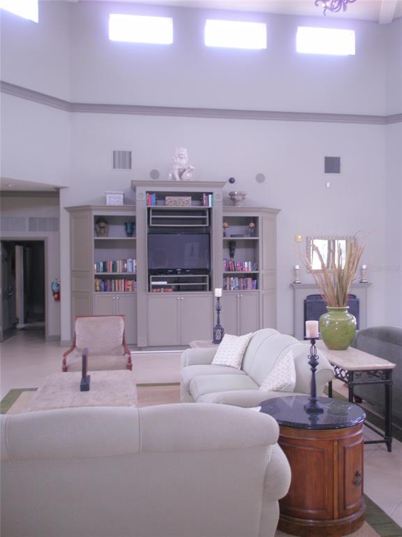 VILLAGIO - Residential Lease