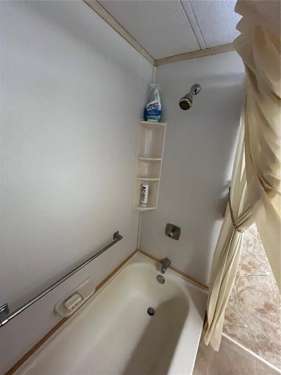 VENICE ISLE - Residential