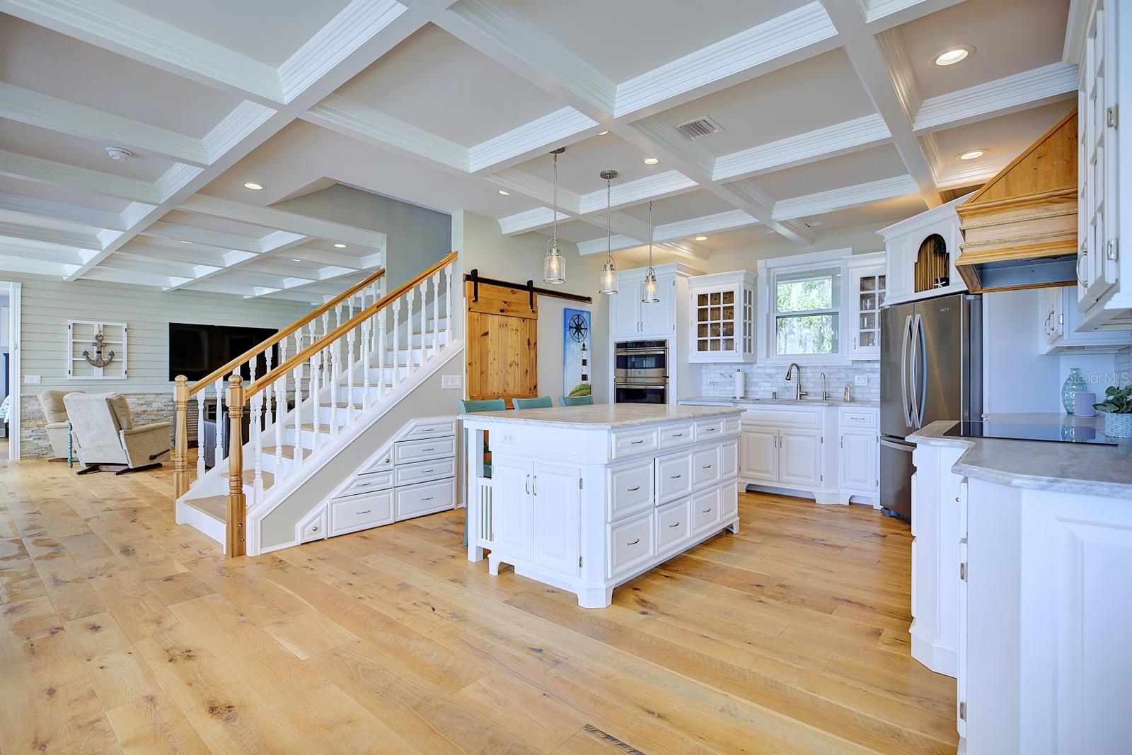 CHILDS BAY - Residential