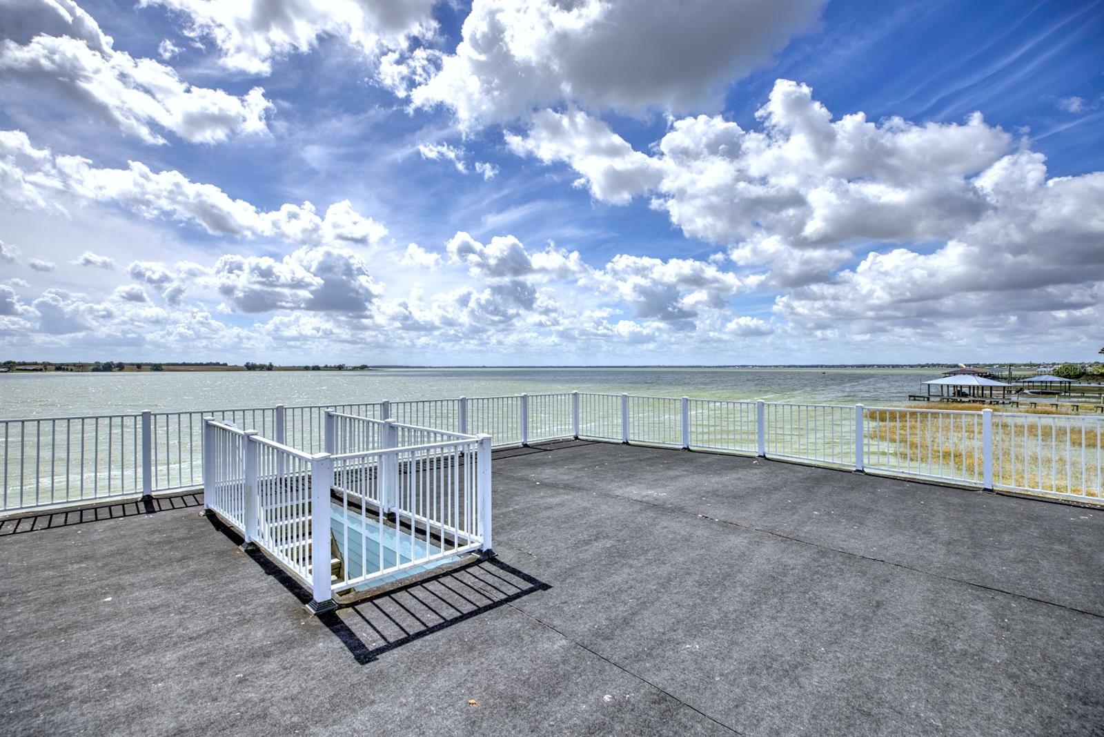 CHILDS BAY - Residential