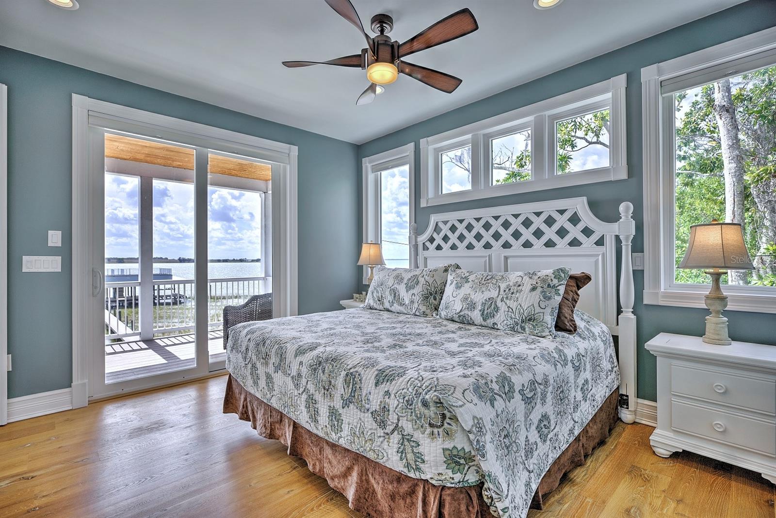 CHILDS BAY - Residential