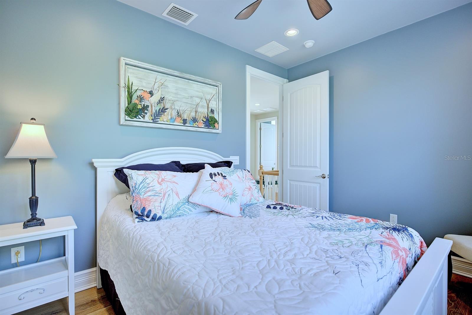 CHILDS BAY - Residential