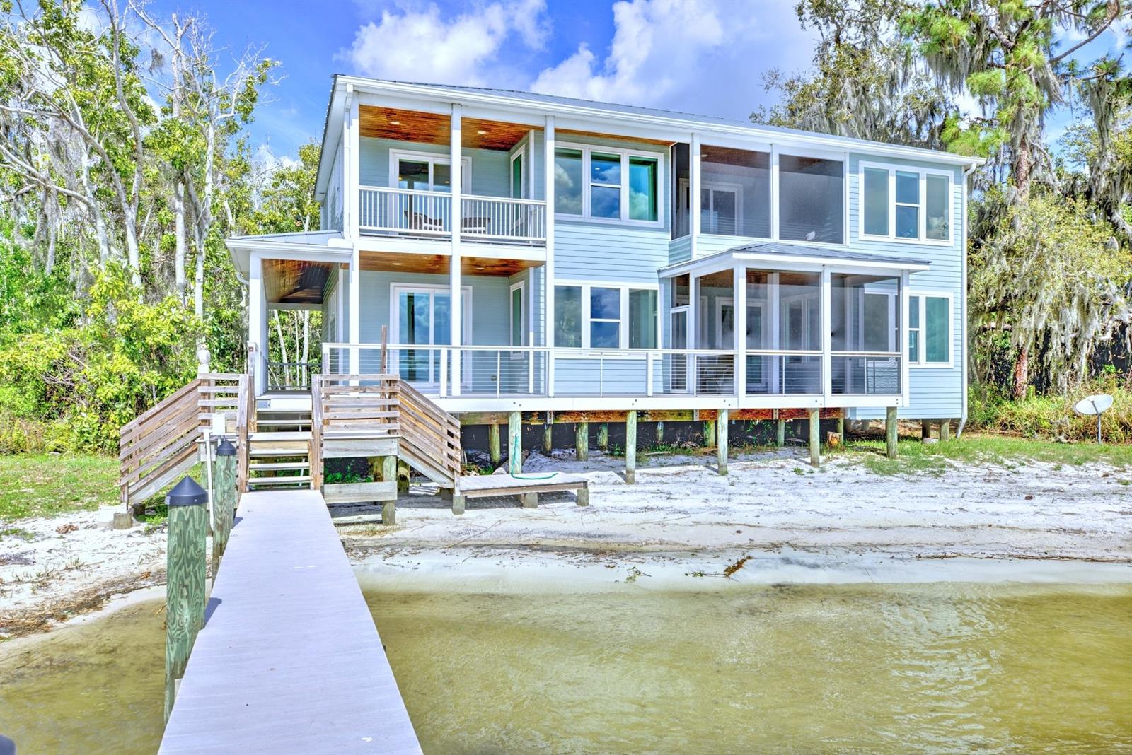 CHILDS BAY - Residential