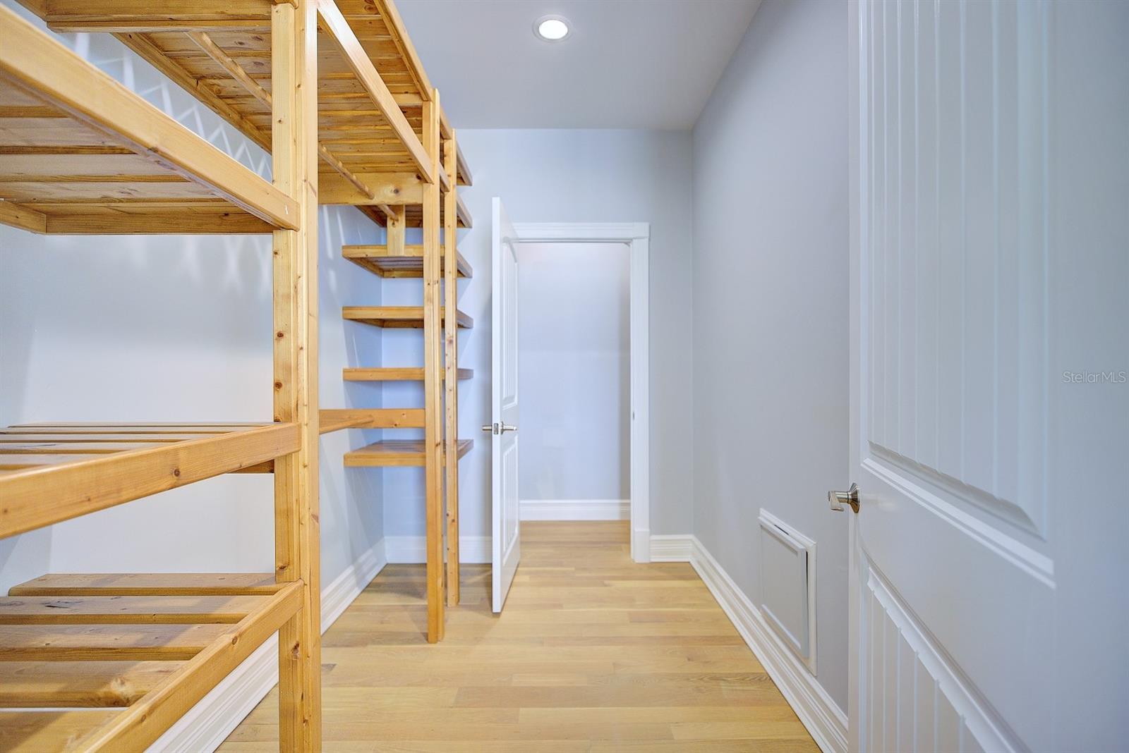 CHILDS BAY - Residential