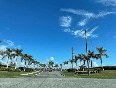 A home in PORT CHARLOTTE