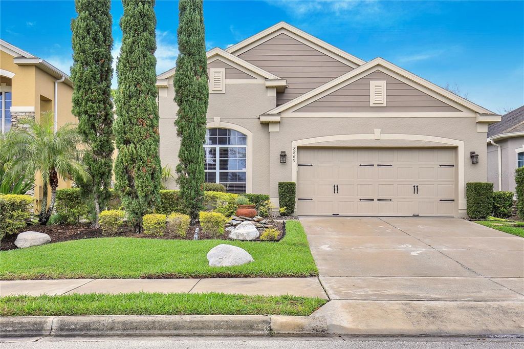 Photo of 8869 Atwater Loop, Oviedo, FL 32765 (MLS # O6400217)