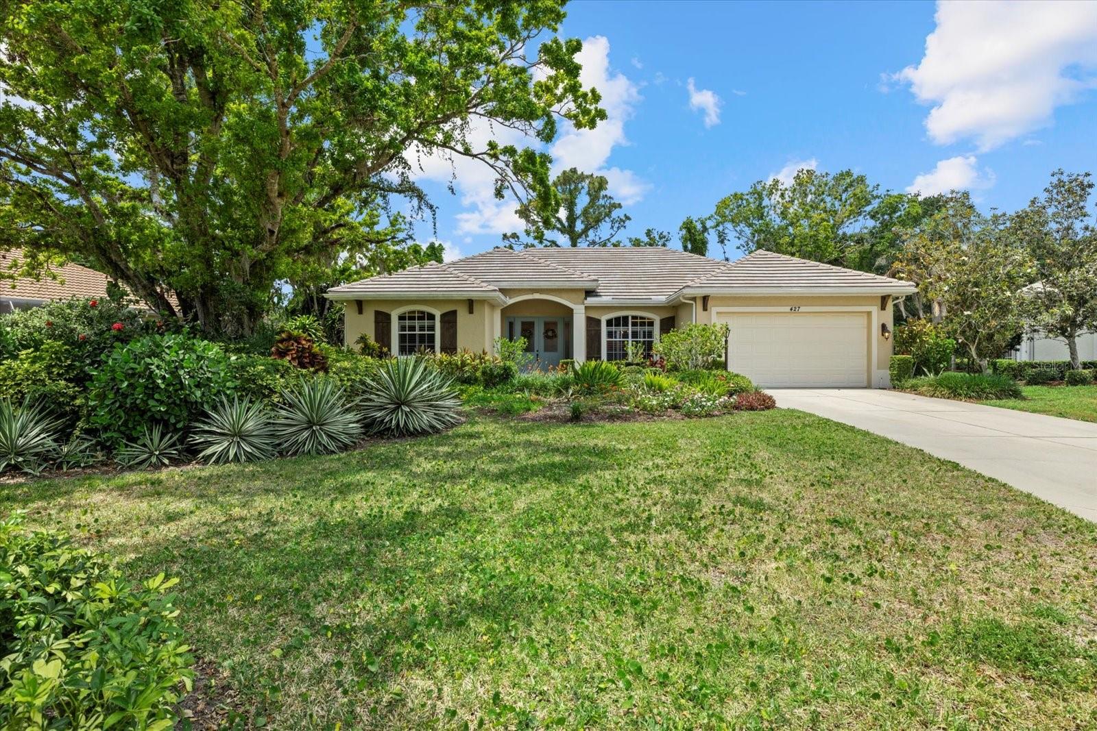 VENICE GOLF & COUNTRY CLUB - Residential