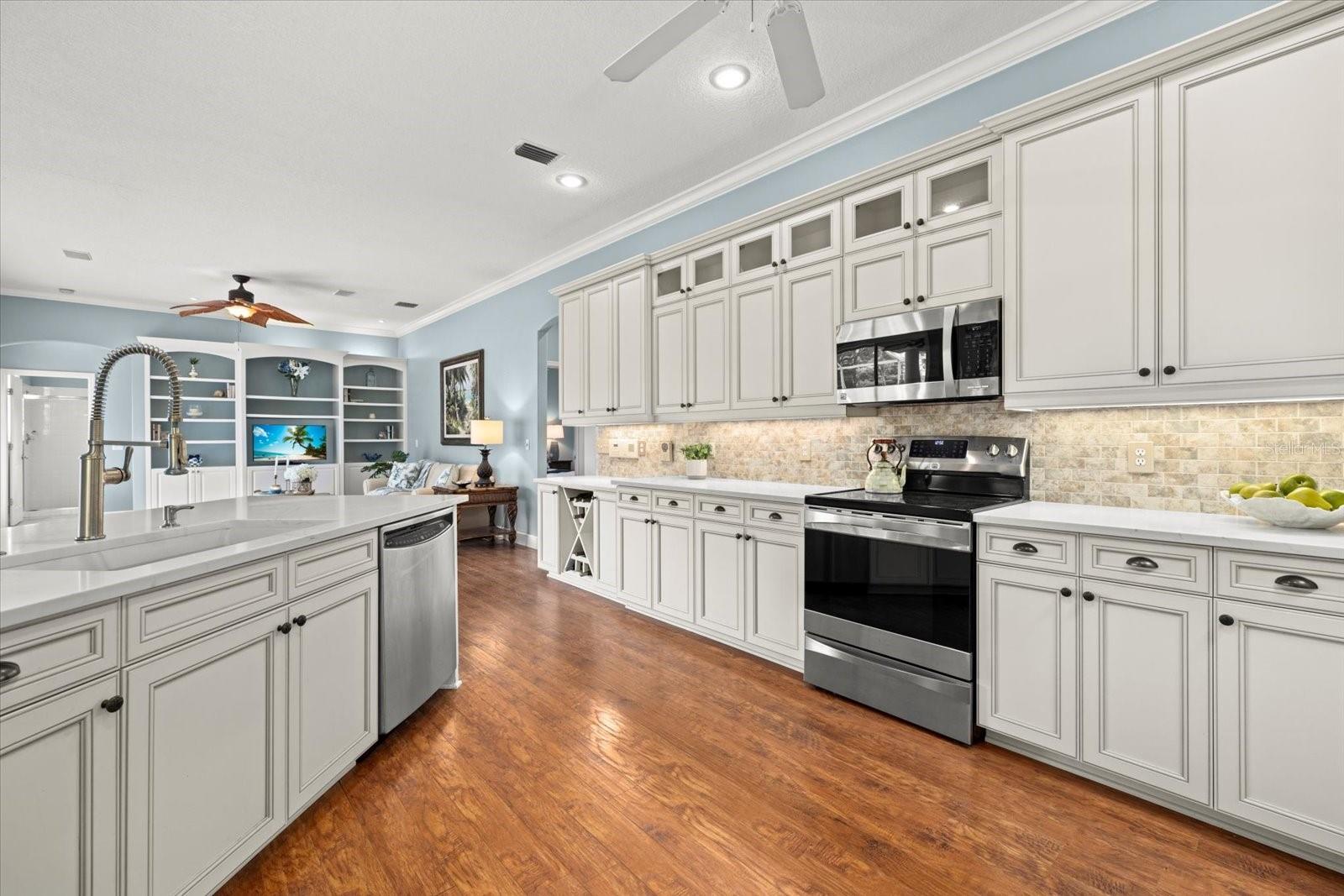 VENICE GOLF & COUNTRY CLUB - Residential