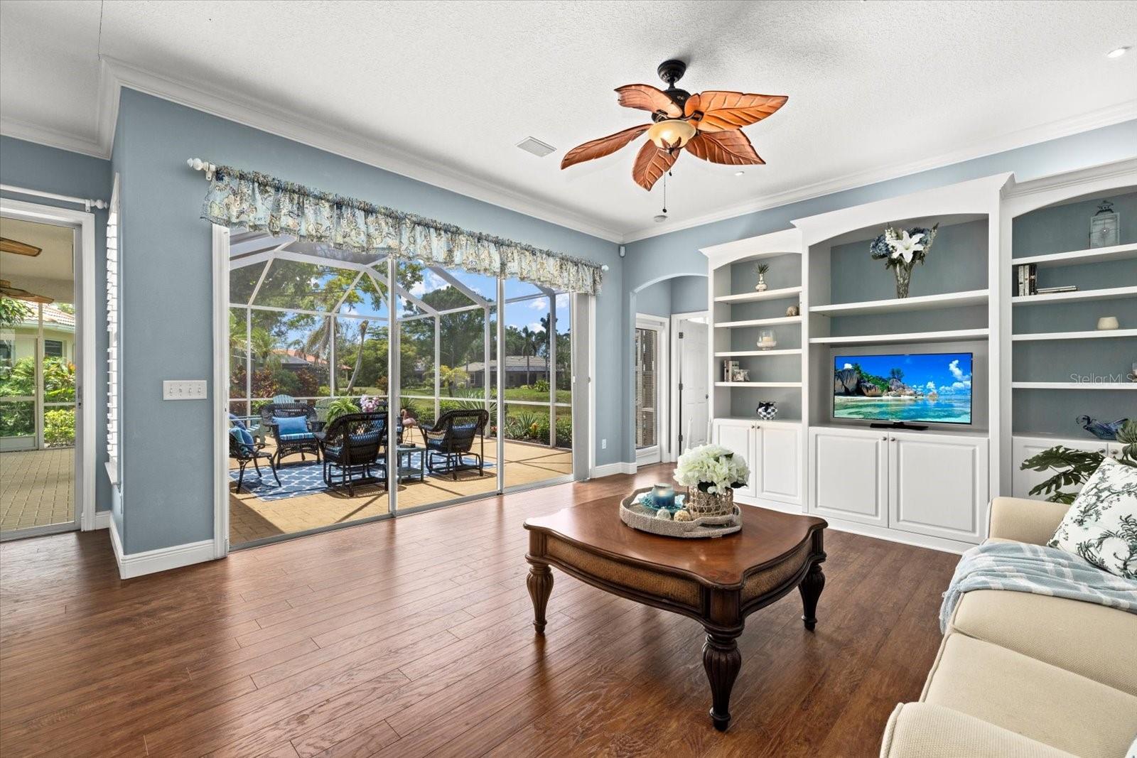 VENICE GOLF & COUNTRY CLUB - Residential