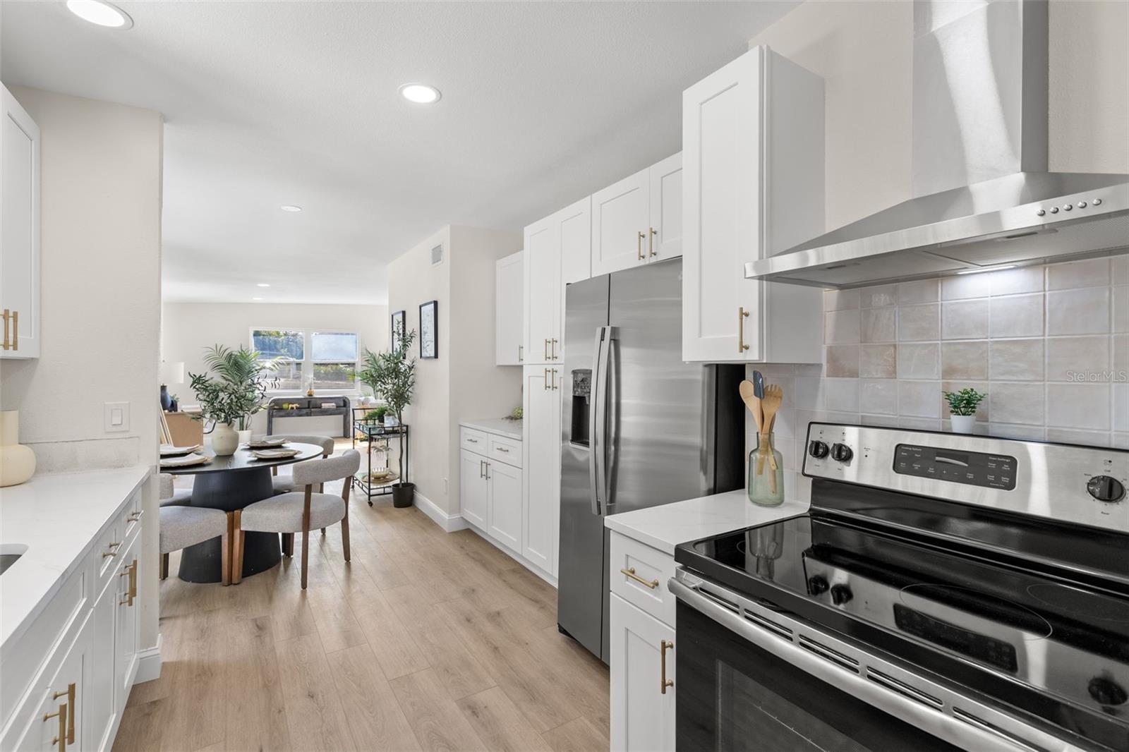 SUNNY LAWN ESTATES - Residential