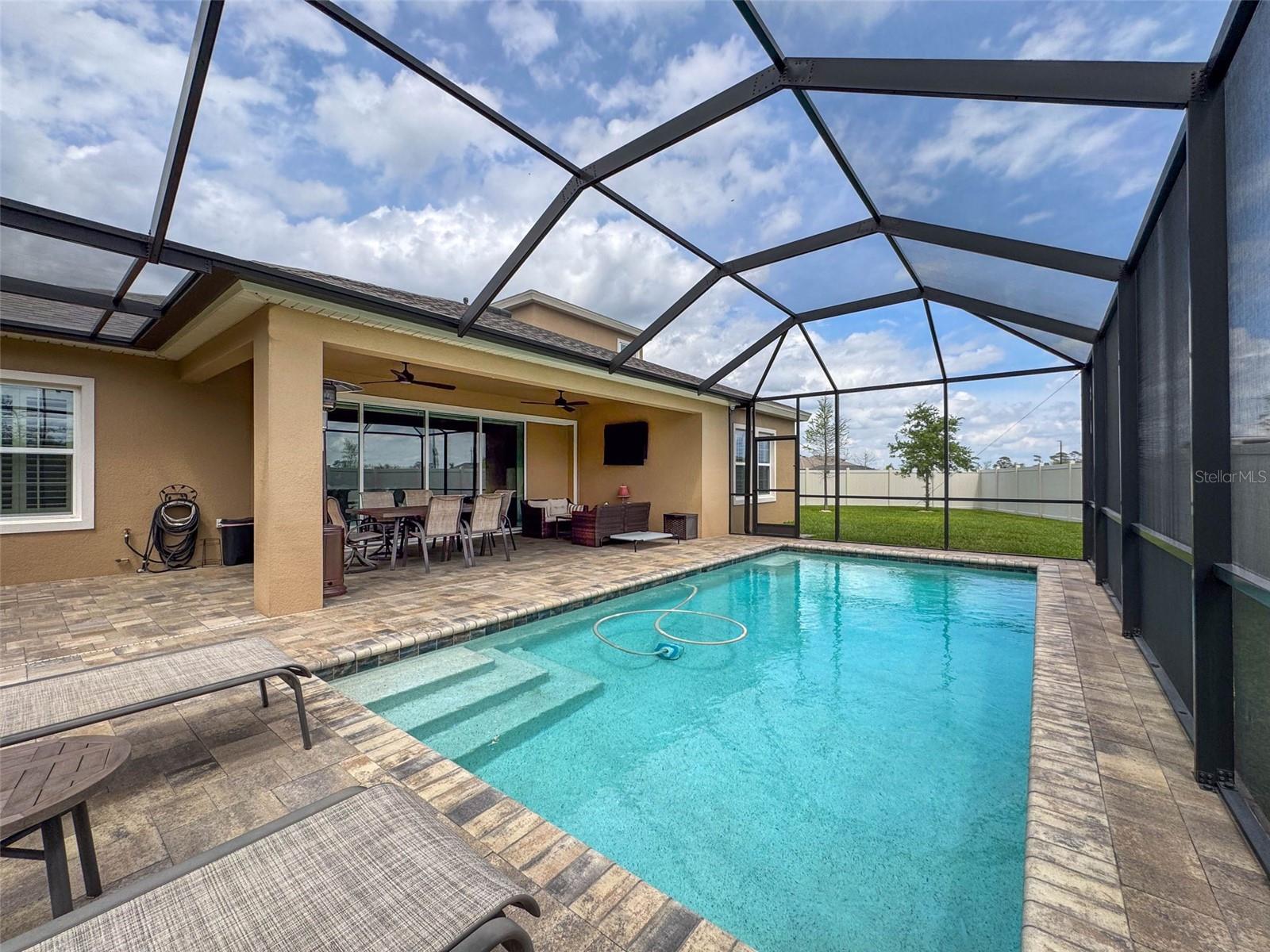 8578 GIBBONS GROVE LOOP