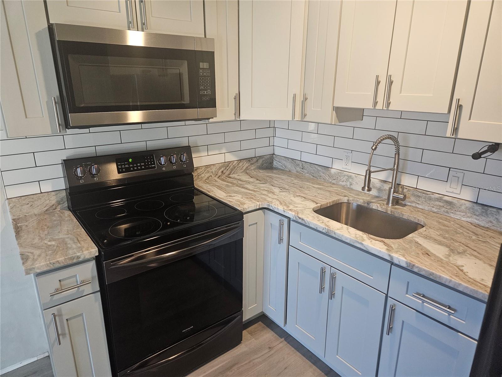 COLONIAL VILLAGE 3RD ADD - Residential Lease