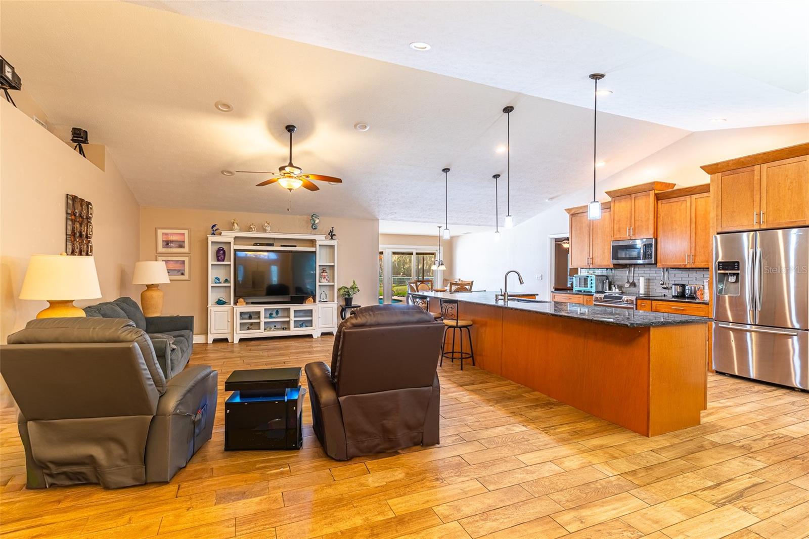 SPRING LAKE - Residential