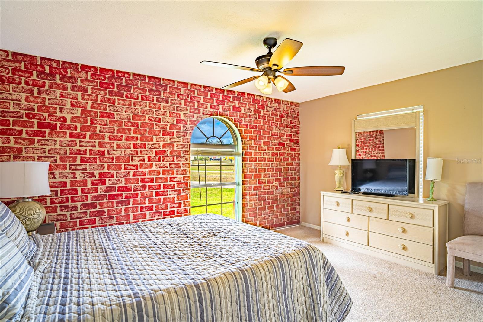 SPRING LAKE - Residential