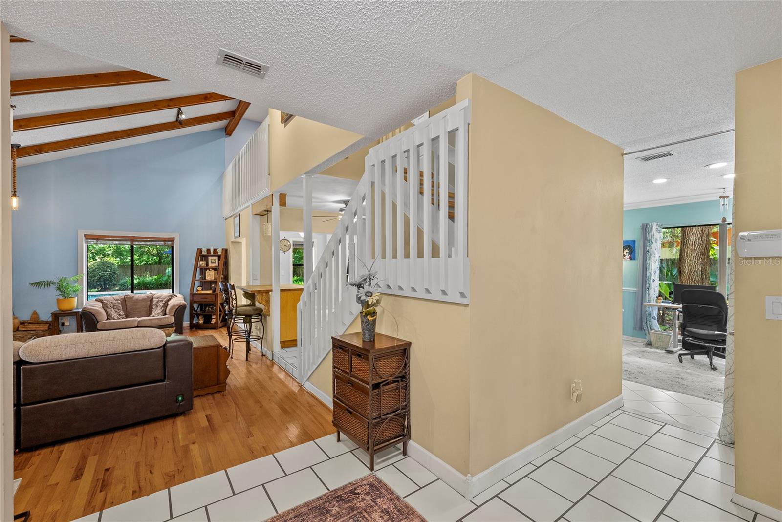 LIVINGSTON OAKS - Residential