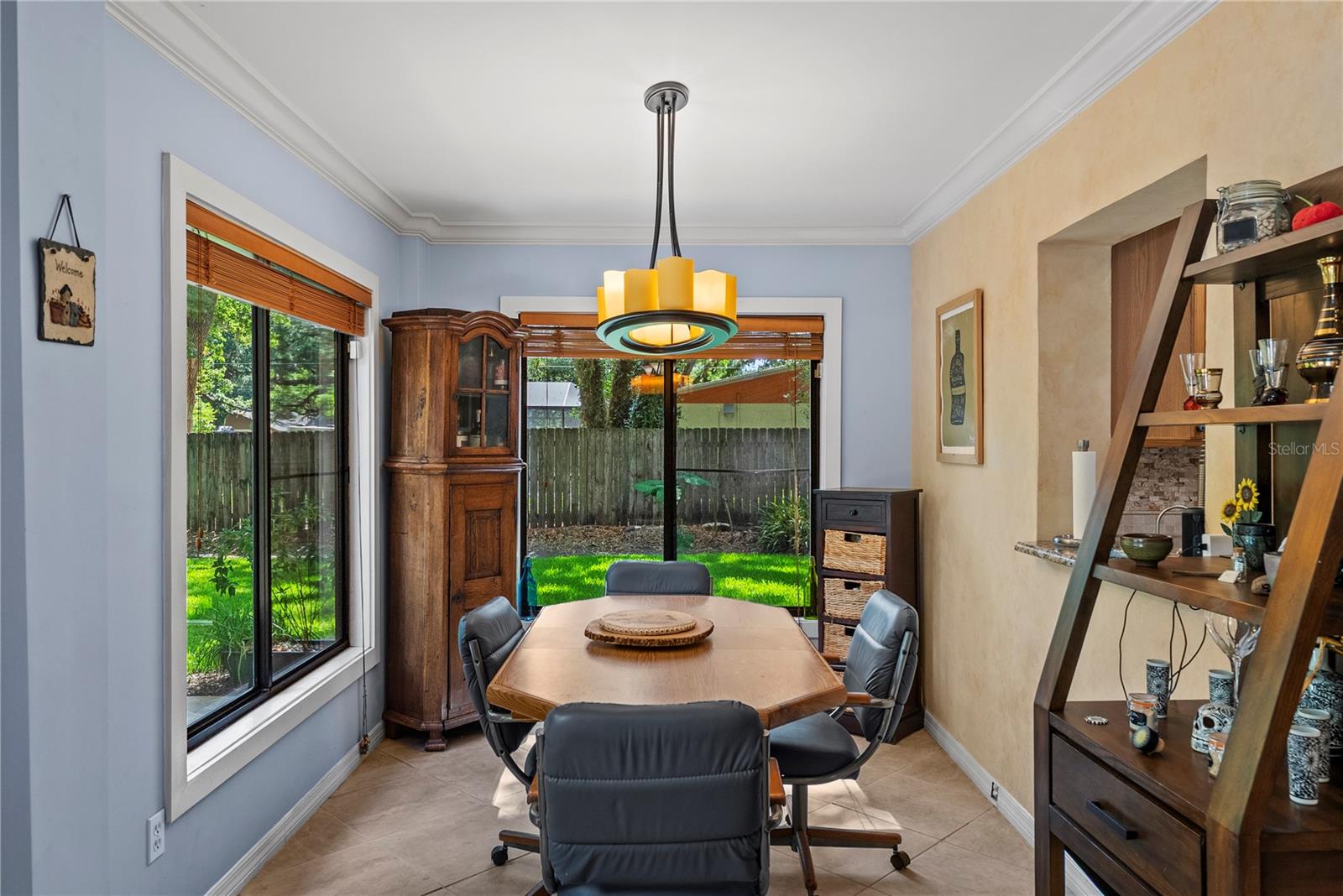 LIVINGSTON OAKS - Residential