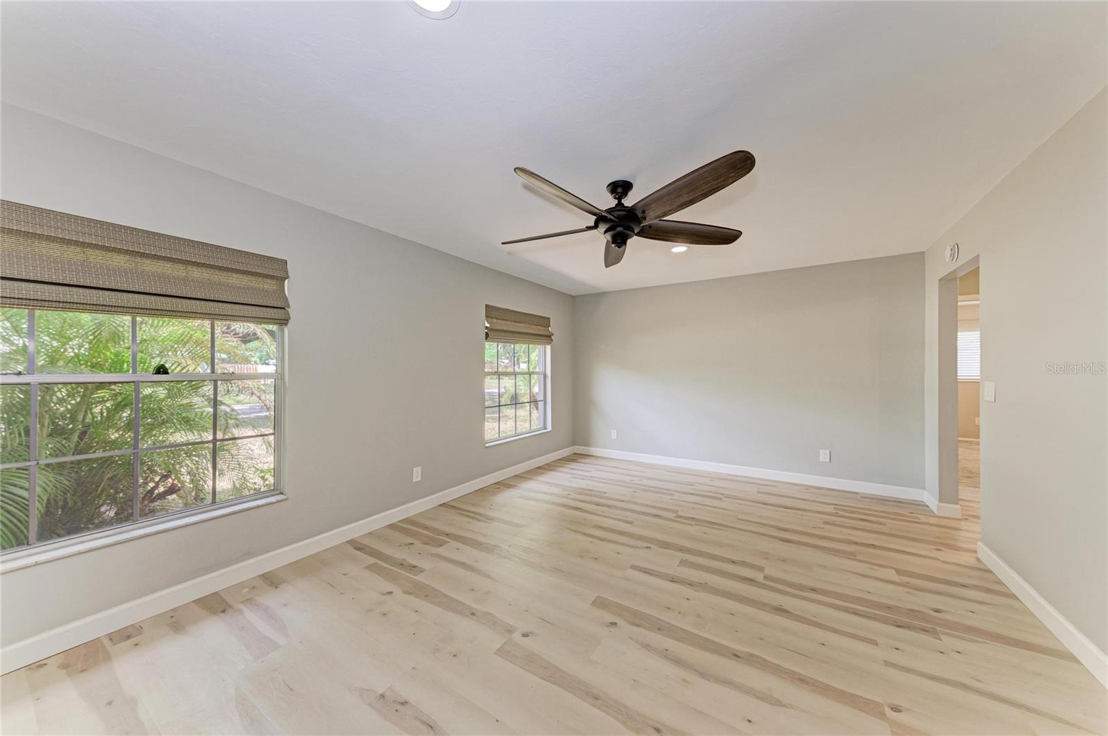 MANATEE OAKS - Residential