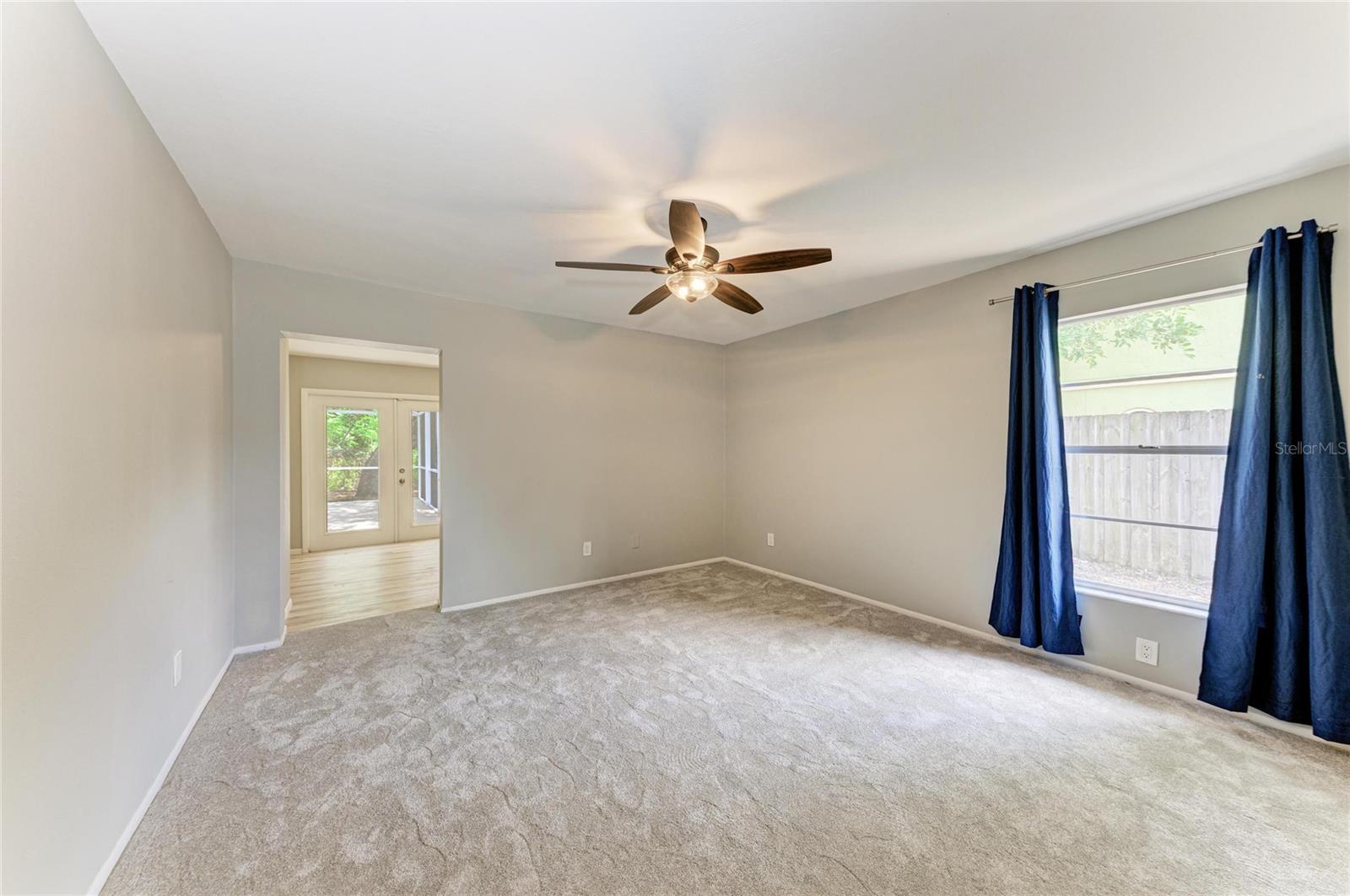 MANATEE OAKS - Residential