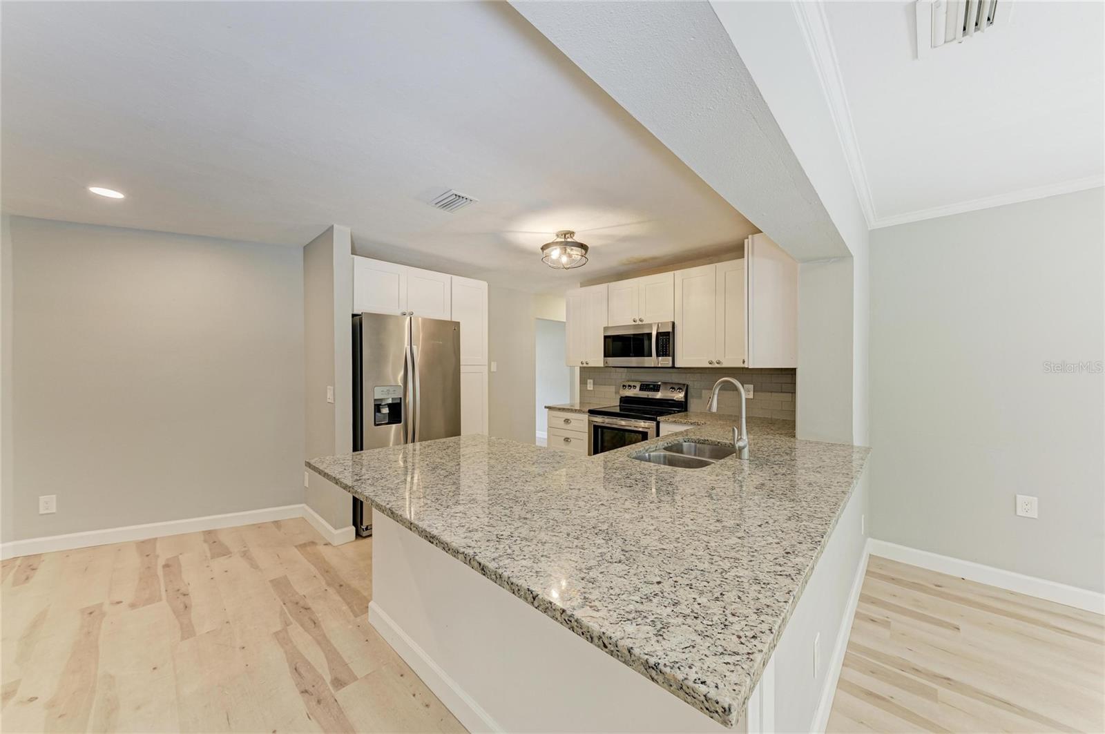 MANATEE OAKS - Residential