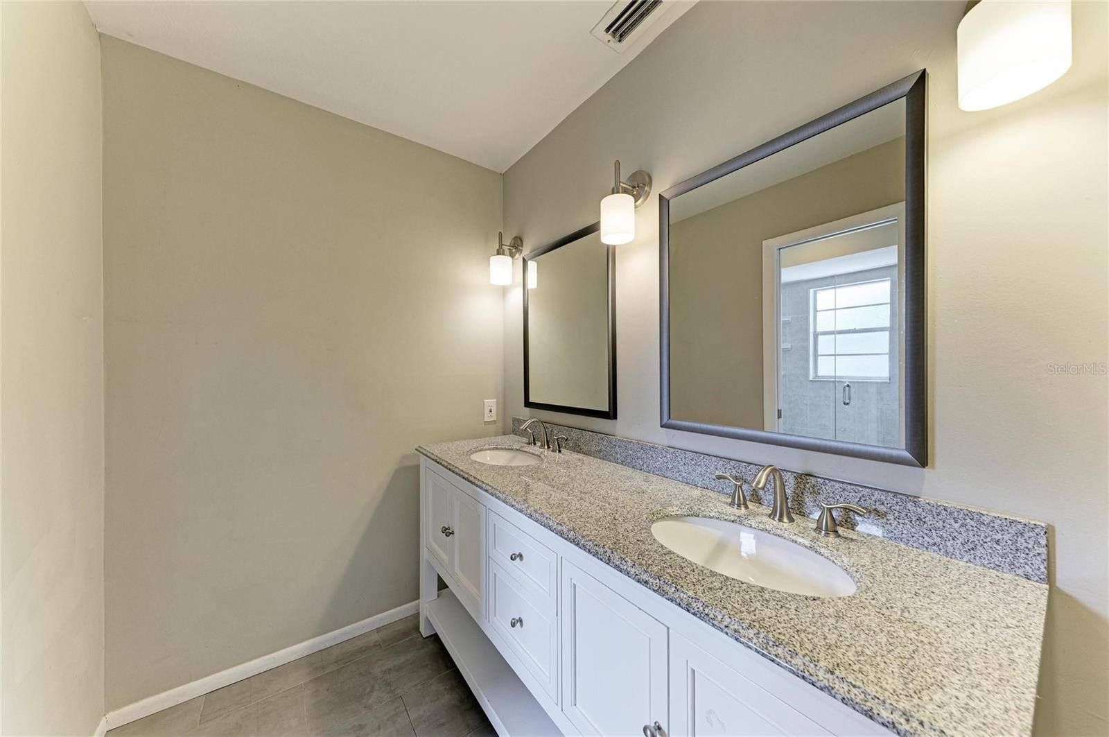 MANATEE OAKS - Residential