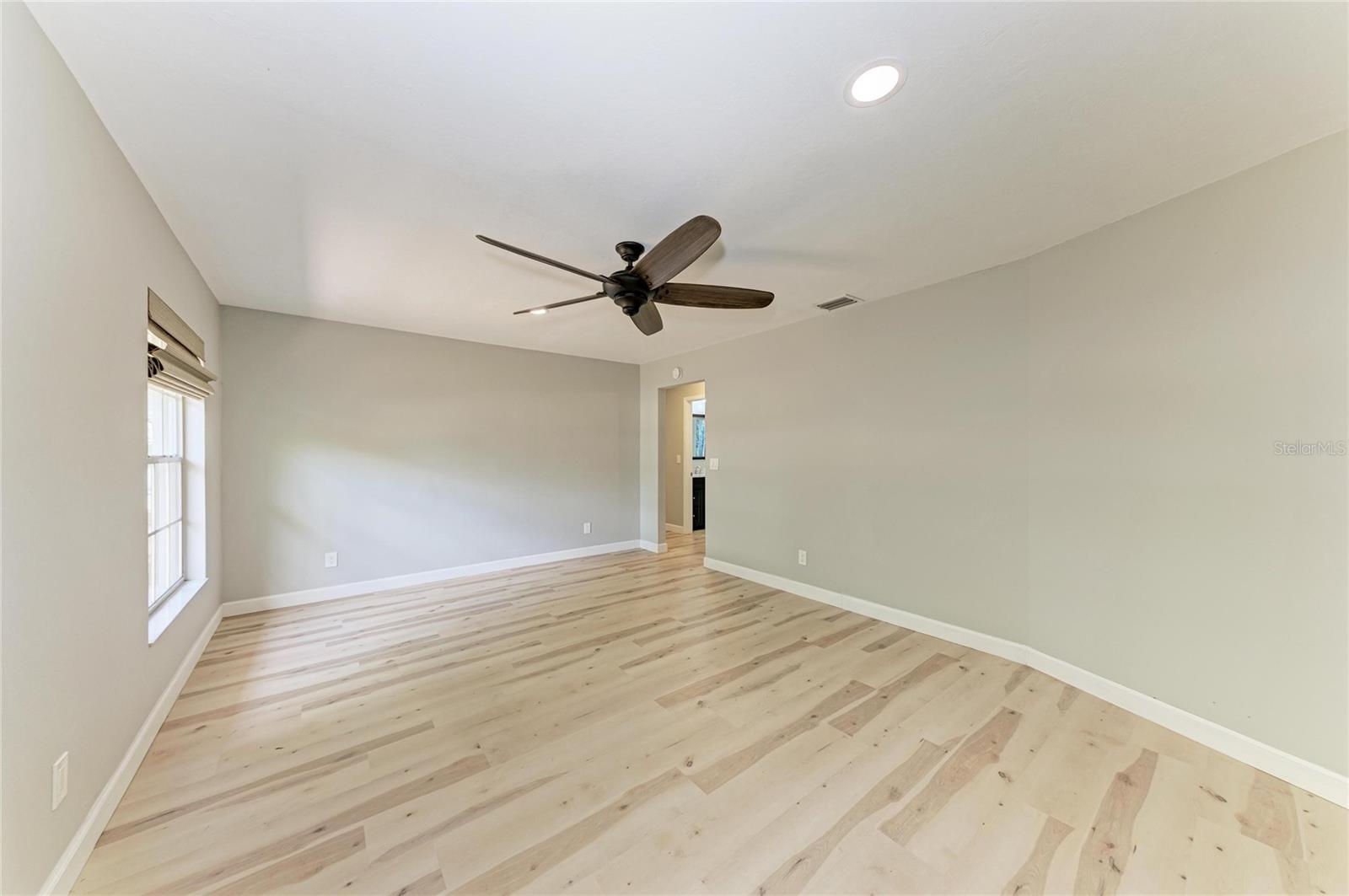 MANATEE OAKS - Residential