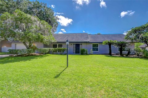 A home in VALRICO