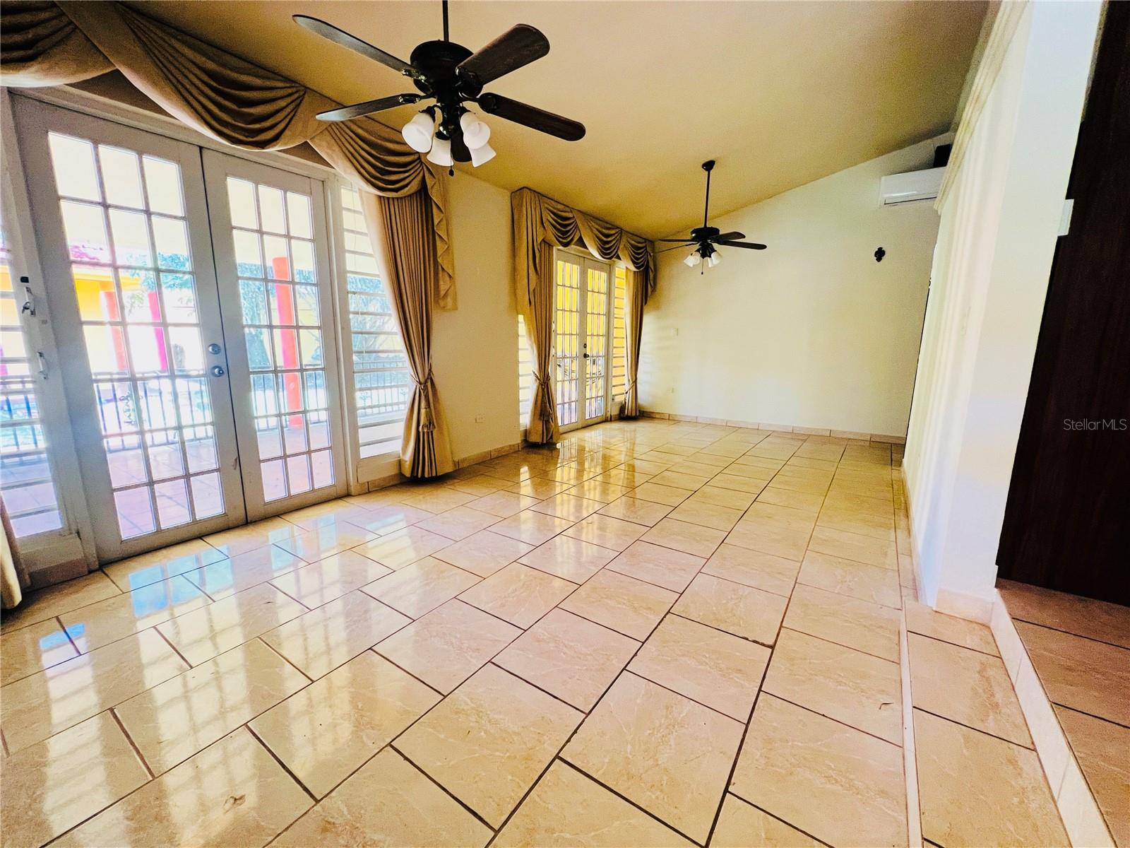 GRAN VISTA II - Residential