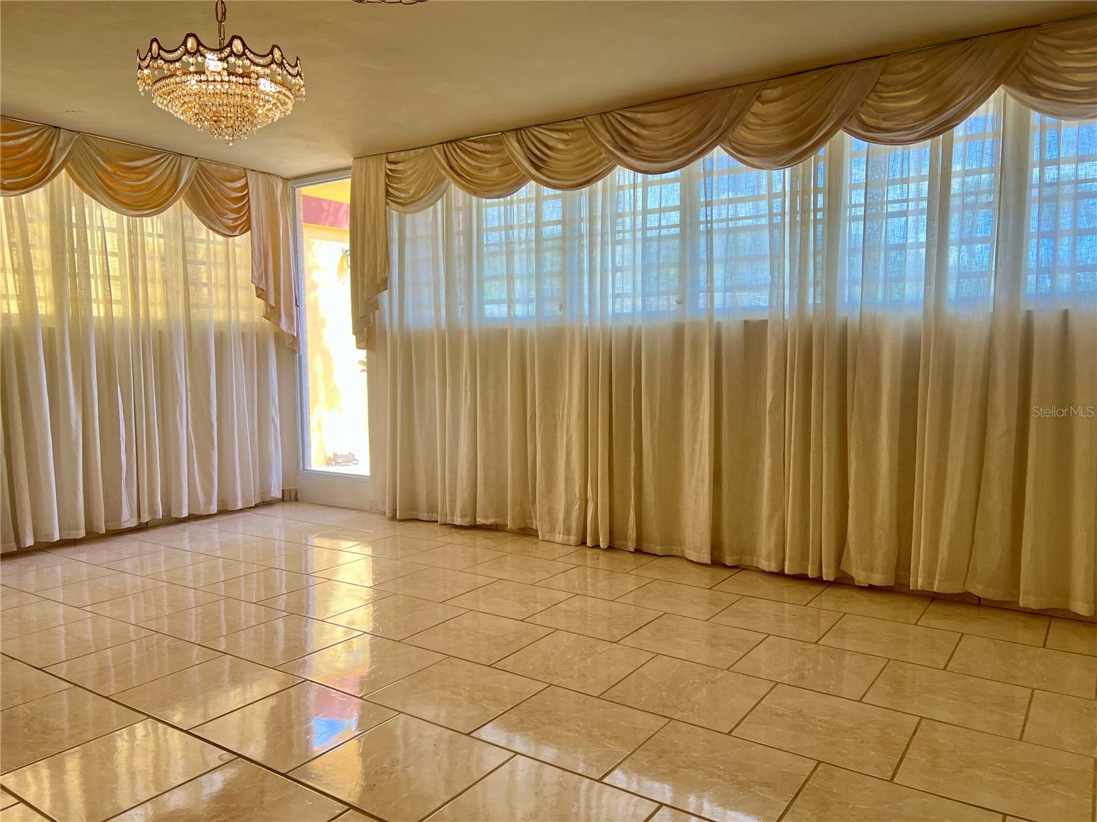 GRAN VISTA II - Residential