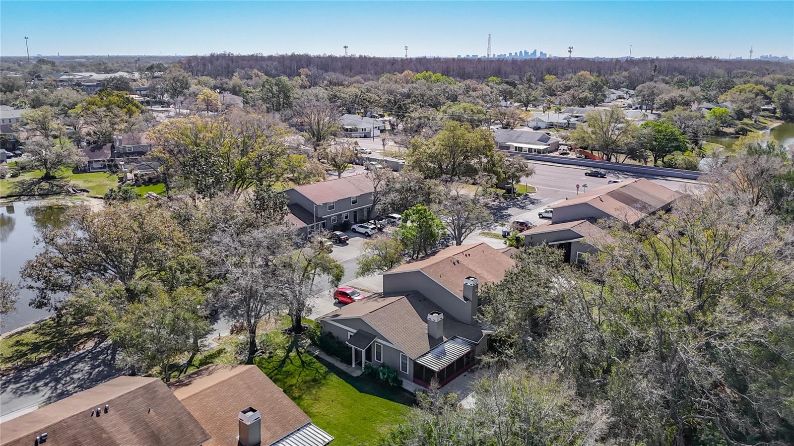 CARROLLWOOD OAKS - Residential