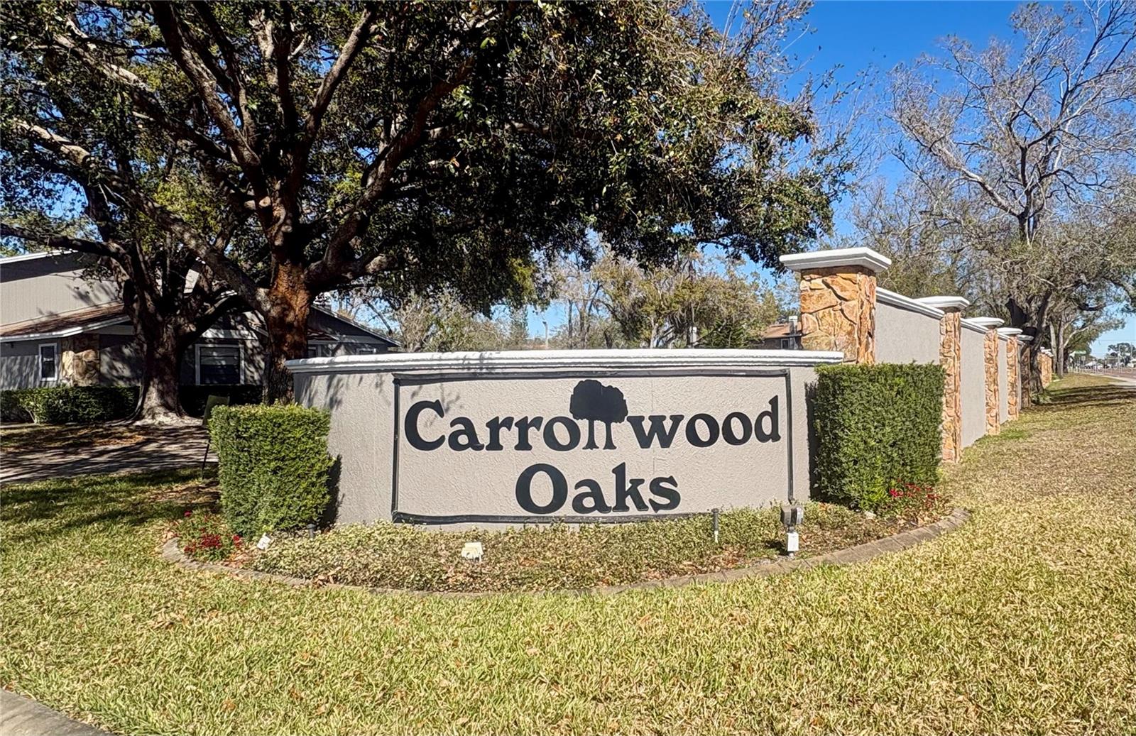 CARROLLWOOD OAKS - Residential