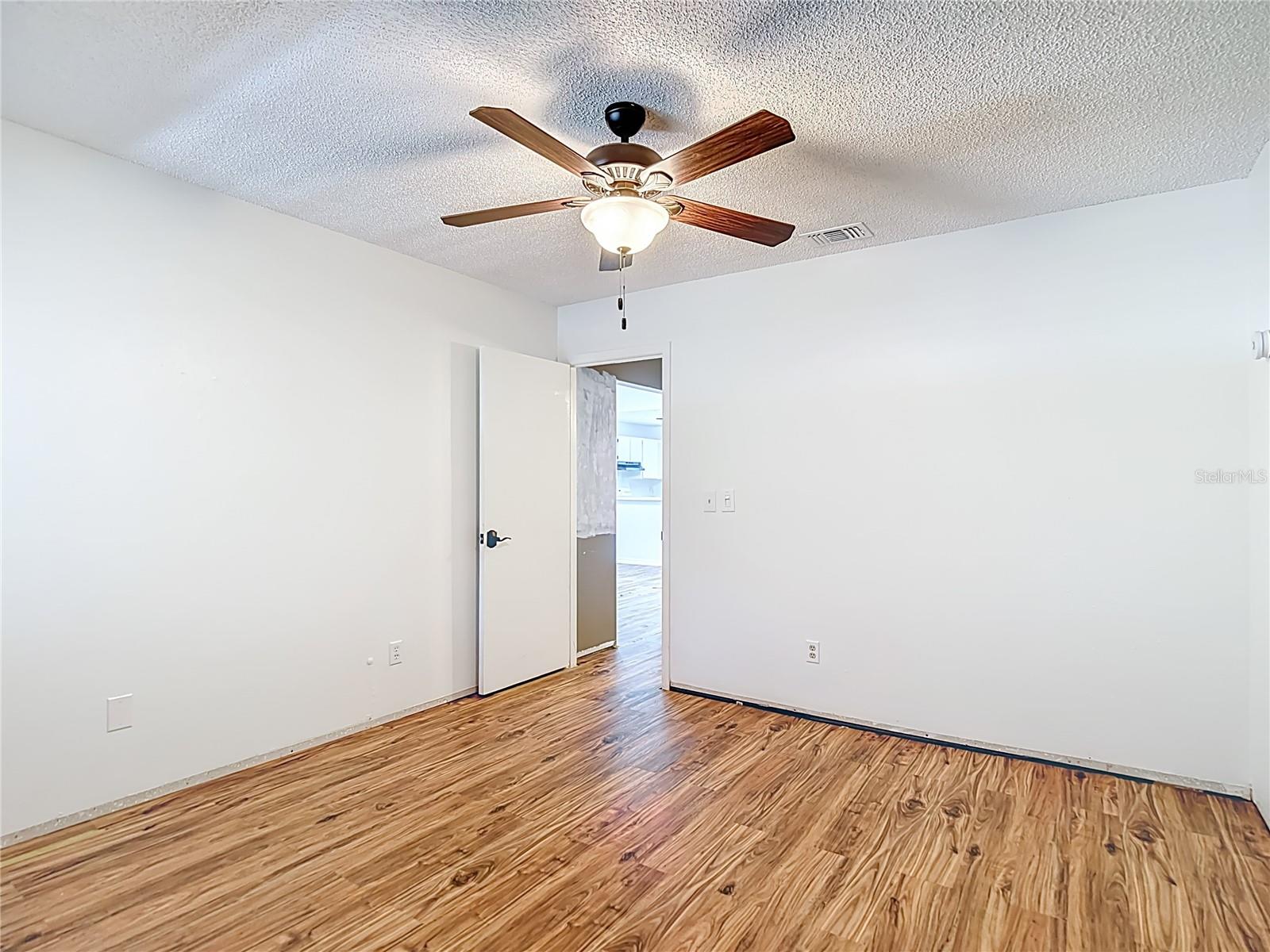 CARROLLWOOD OAKS - Residential