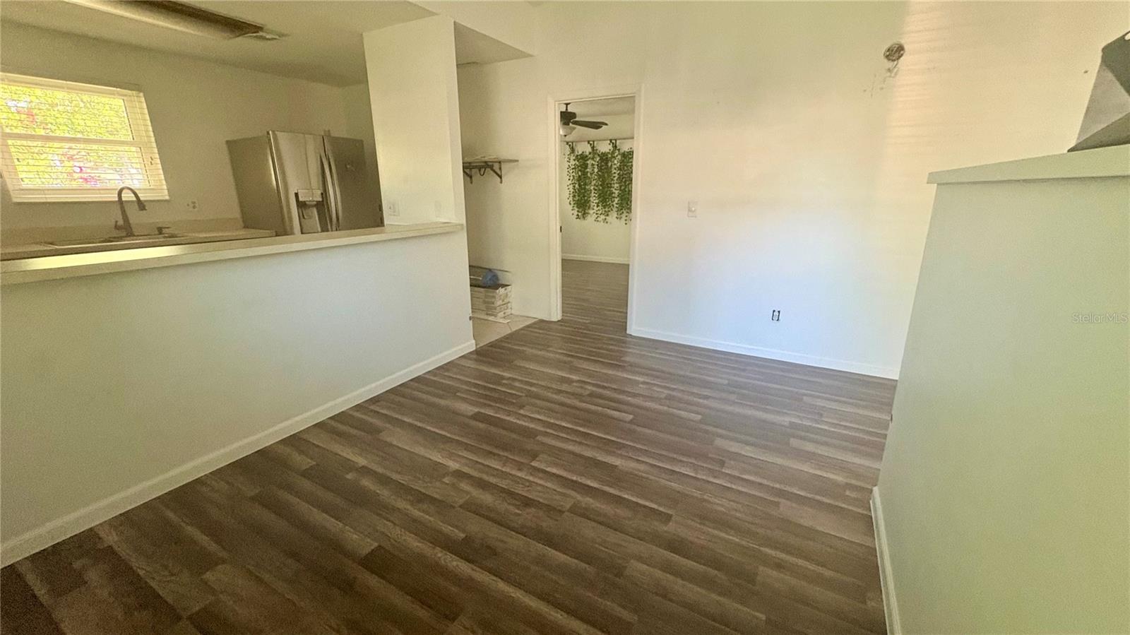 CARROLLWOOD OAKS - Residential