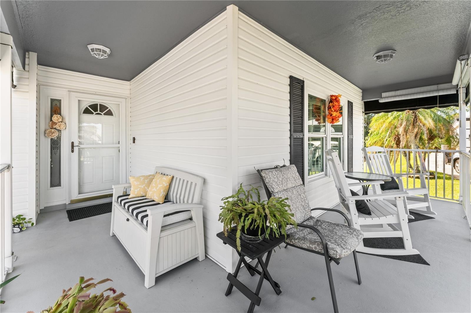 559 DOVE TERRACE S