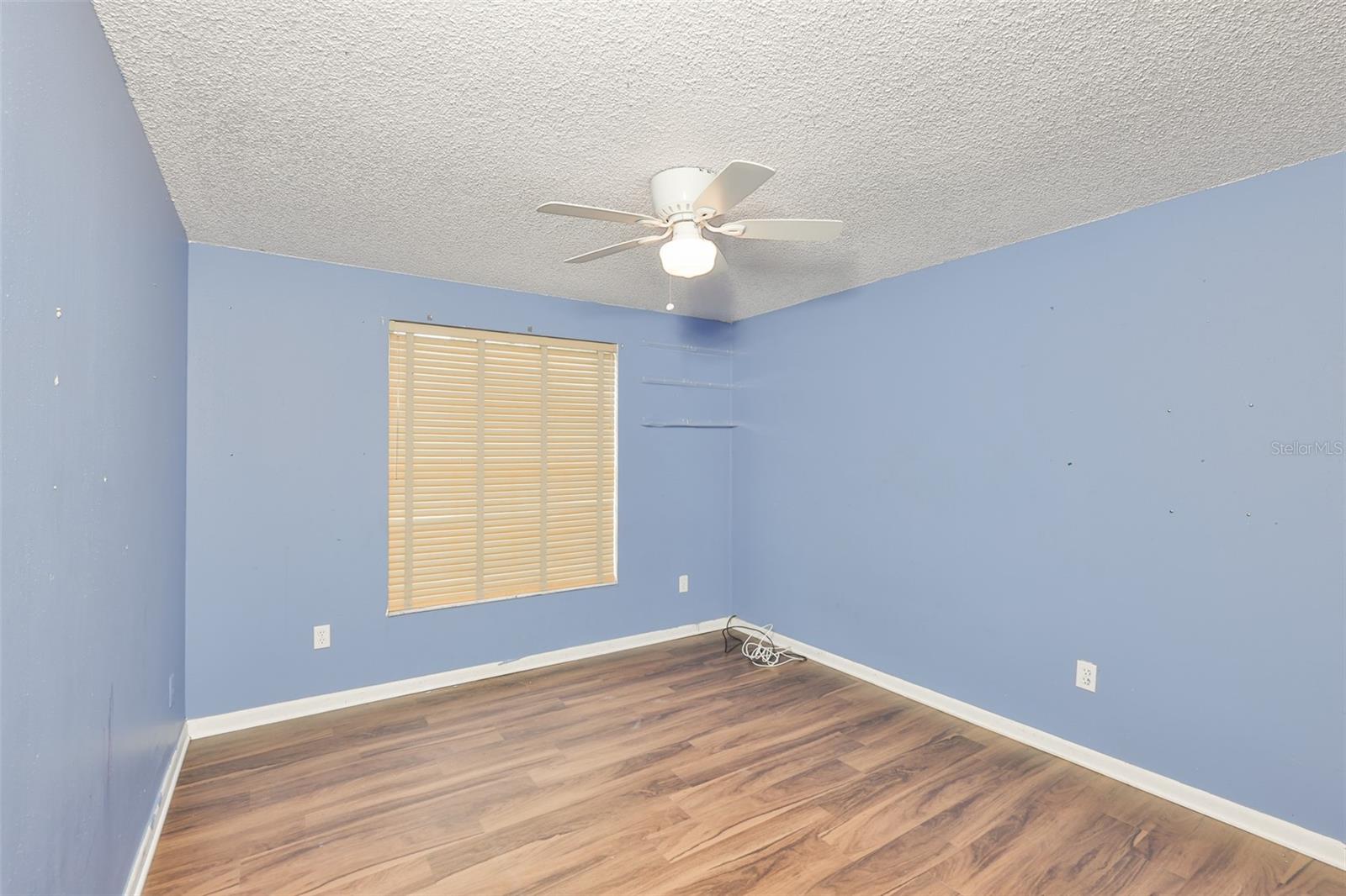 FOUR WINDS ESTATES UNIT 3 - Residential