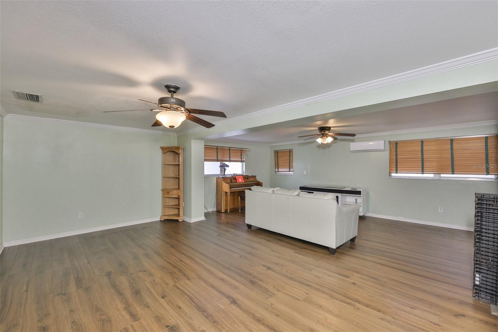 FOUR WINDS ESTATES UNIT 3 - Residential