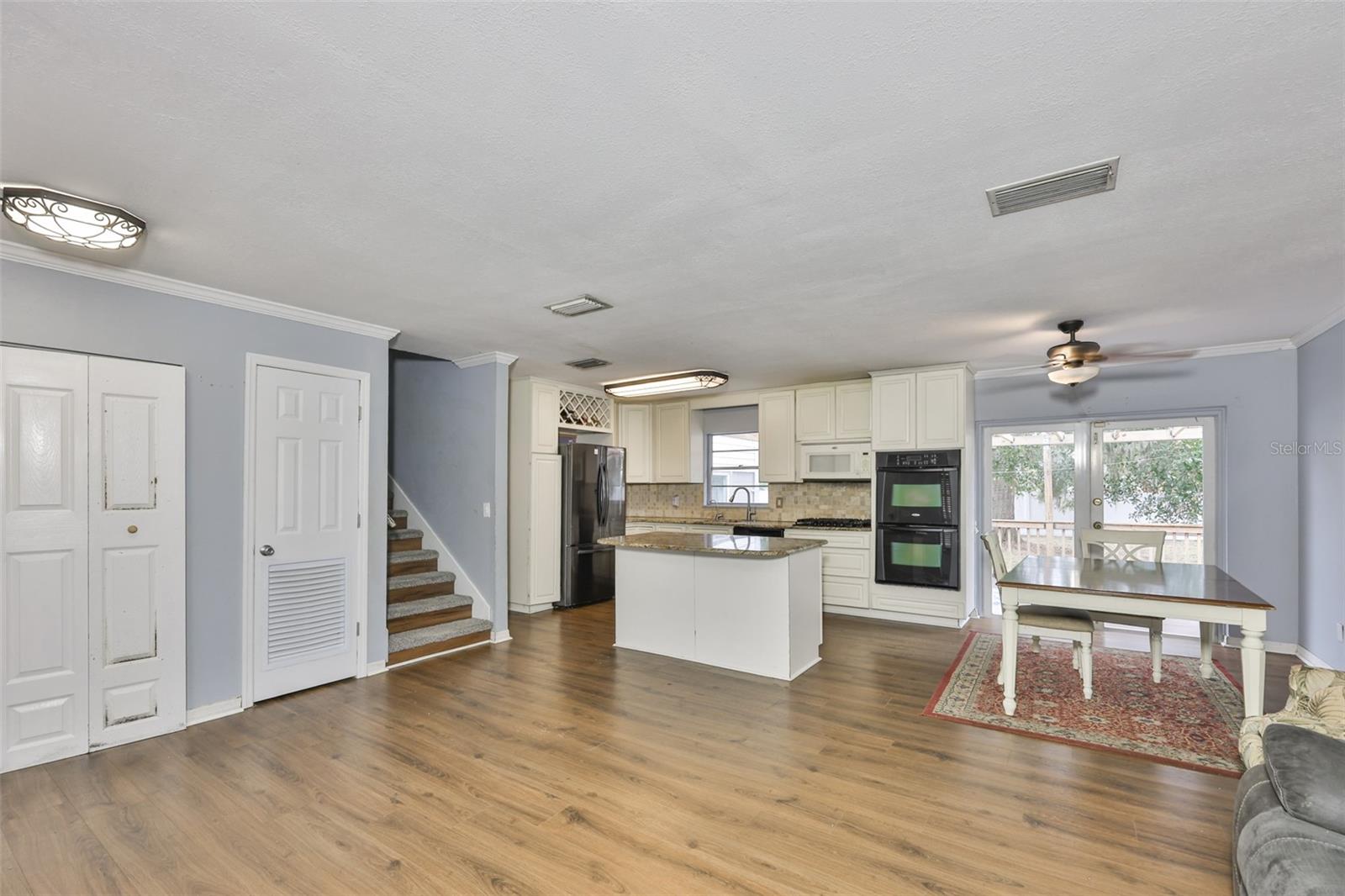 FOUR WINDS ESTATES UNIT 3 - Residential