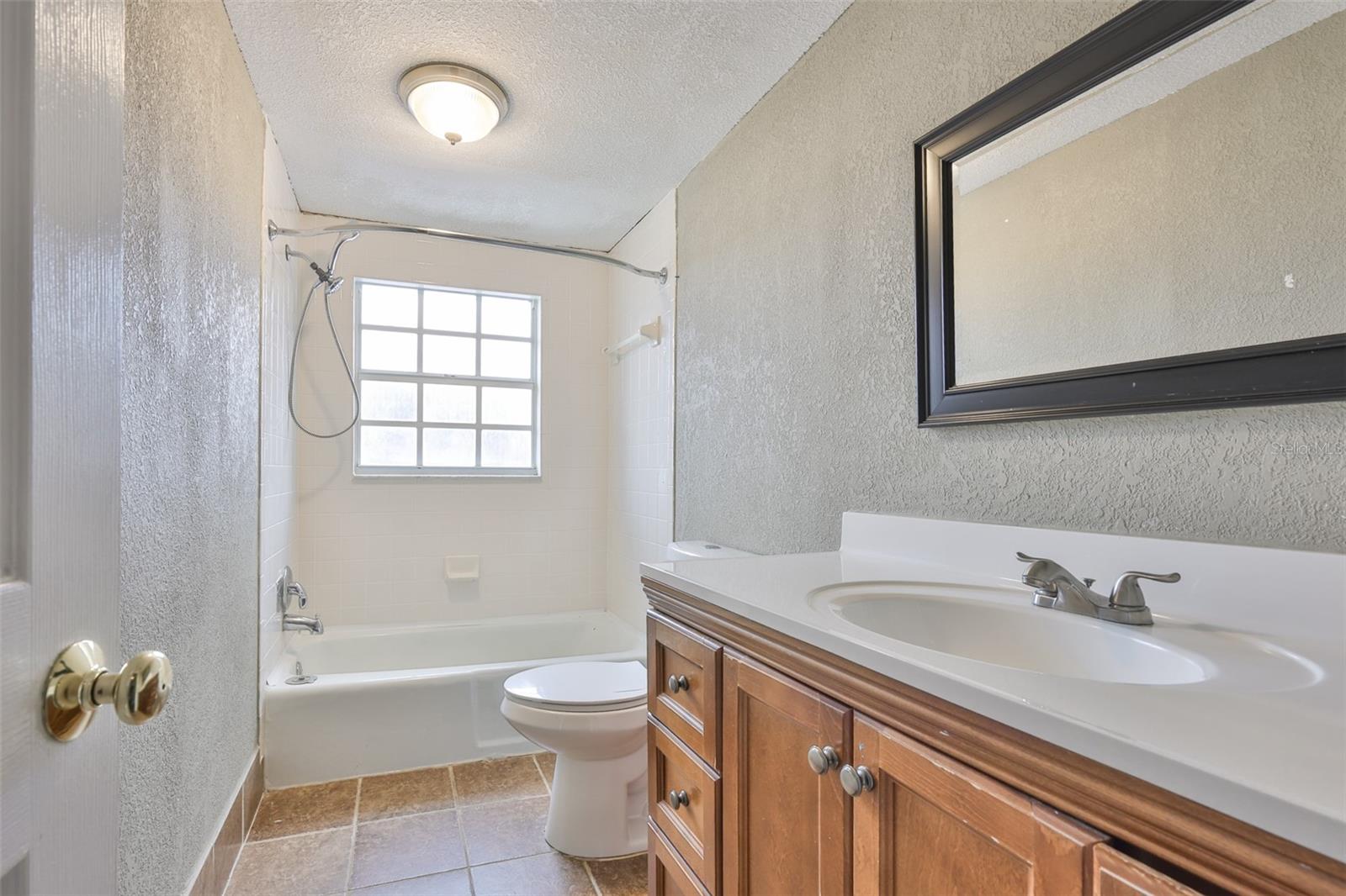 FOUR WINDS ESTATES UNIT 3 - Residential