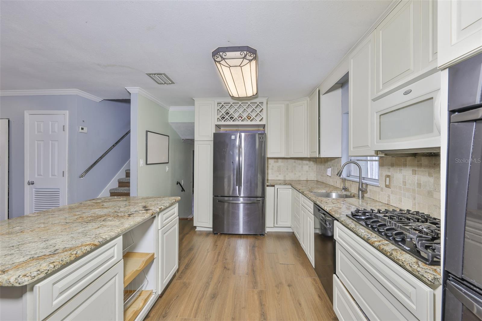 FOUR WINDS ESTATES UNIT 3 - Residential