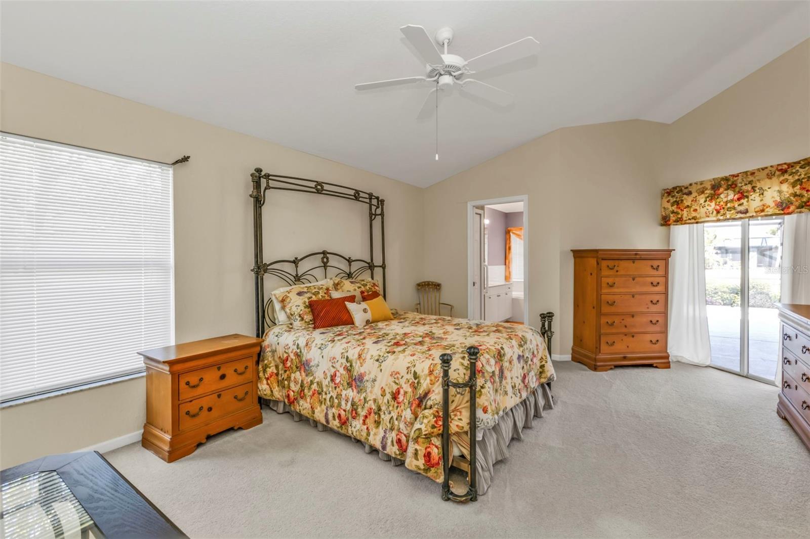 RIVERWOOD - Residential